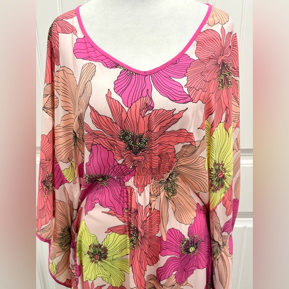 Joyspun Floral Sleepwear - Pink and Green Size L (12-14) - Picture 4 of 9